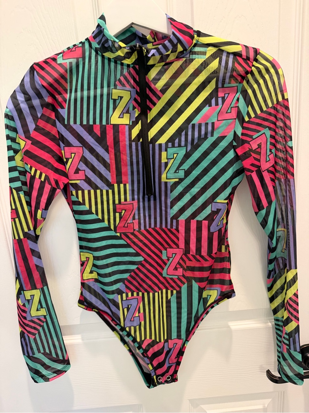 Zumba Wear Free To Belong Long Sleeve Mesh Bodysuit Multicolor small active - Picture 3 of 3